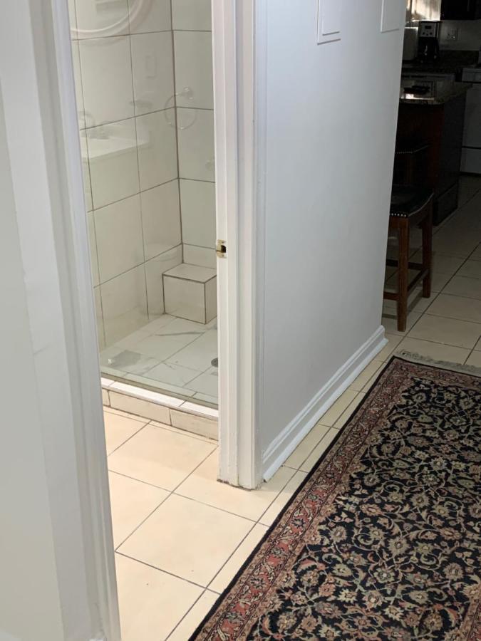 Renovated English Basement 2Bdrm Home Near Metro Вашингтон Экстерьер фото